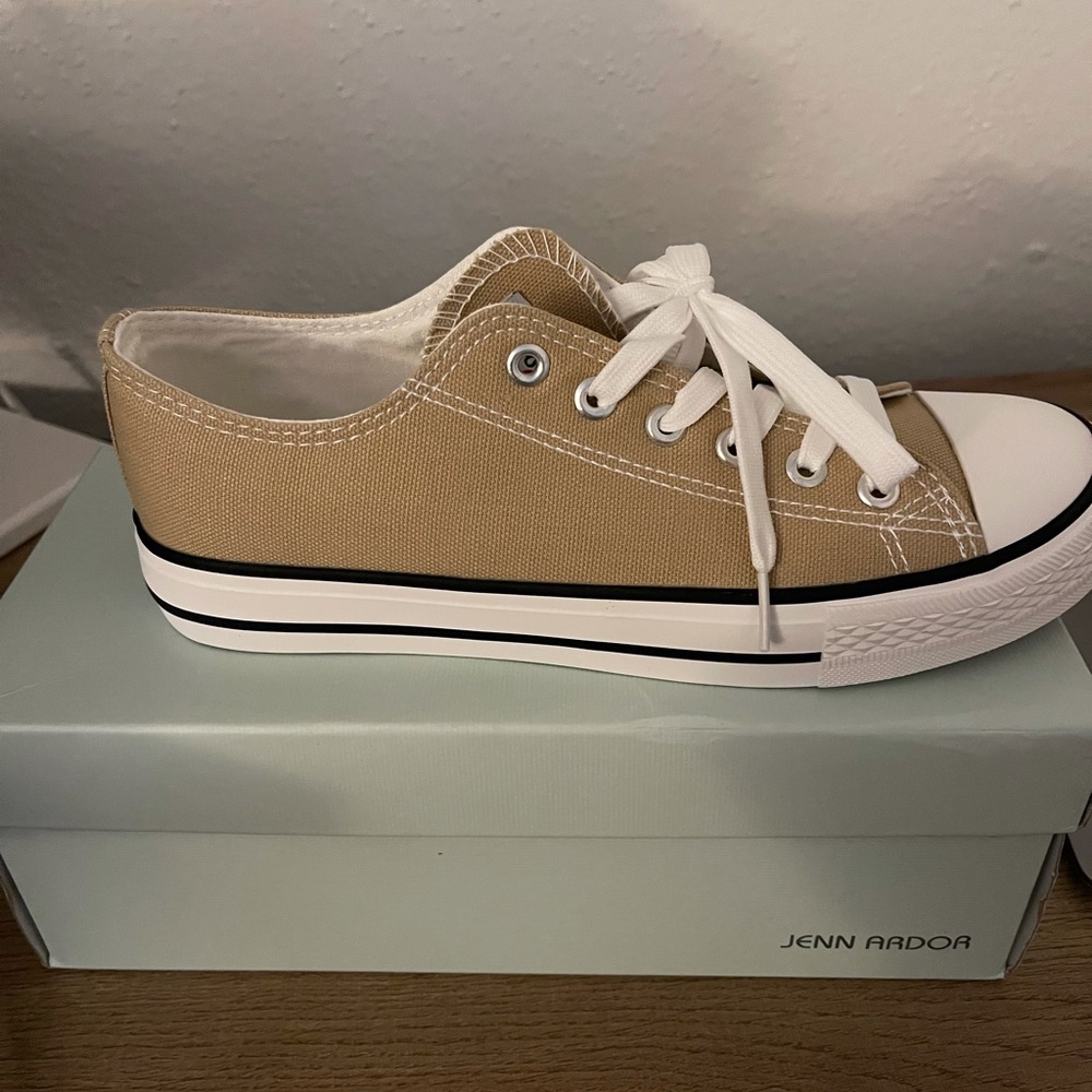 Brand new size 8